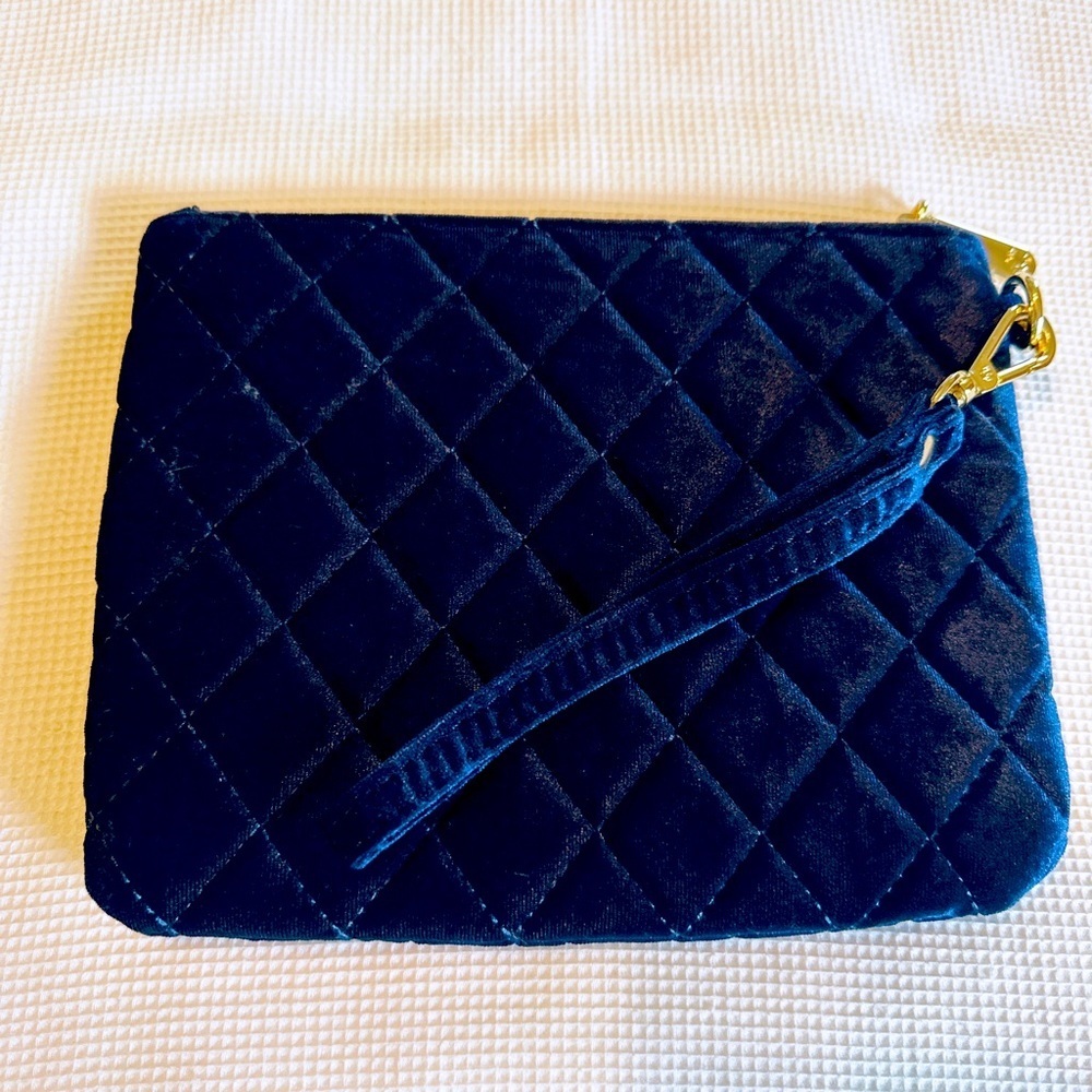 Velvet Dark Blue Woman’s Pouch with Golden Hardware and Zipper